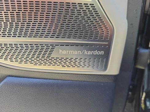 Used 2024 Hyundai Palisade Calligraphy image 23