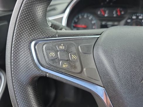 Used 2021 Chevrolet Malibu LT image 19