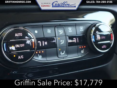 Certified 2020 Buick Encore GX Select FWD image 29