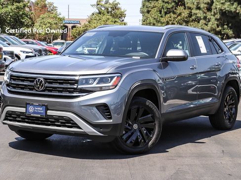 Used 2023 Volkswagen Atlas Cross Sport SE w/ Panoramic Sunroof Package FWD image 1