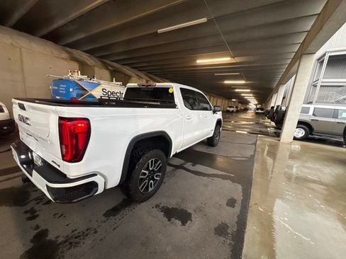 Used 2023 GMC Sierra 1500 AT4 w/ Technology Package AWD/4WD image 3