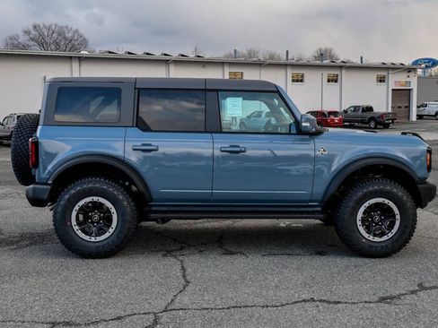 Used 2024 Ford Bronco Outer Banks w/ Sasquatch Package image 2