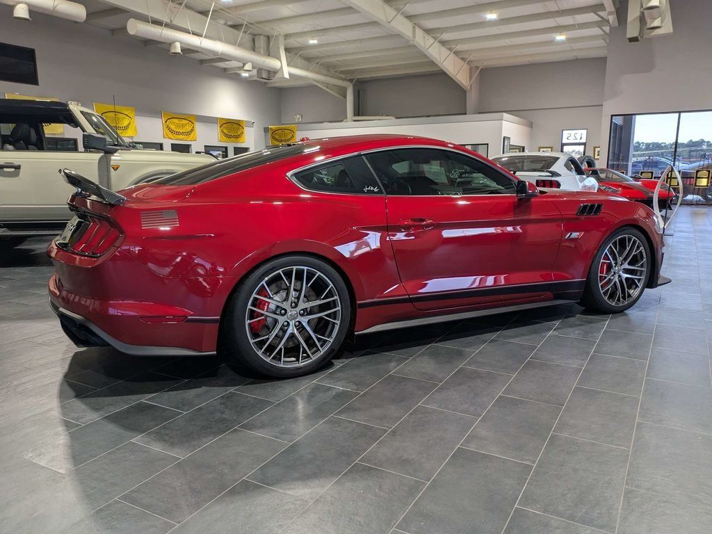 Used 2020 Ford Mustang GT Premium w/ GT Performance Package RWD image 4