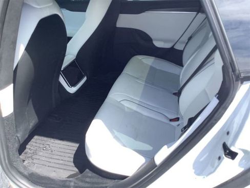 Used 2022 Tesla Model S Plaid AWD/4WD image 2