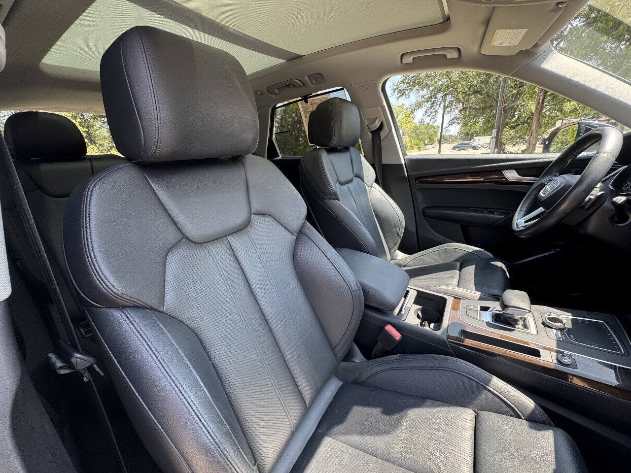 Used 2018 Audi Q5 2.0T Premium Plus w/ Premium Plus Package AWD/4WD image 25