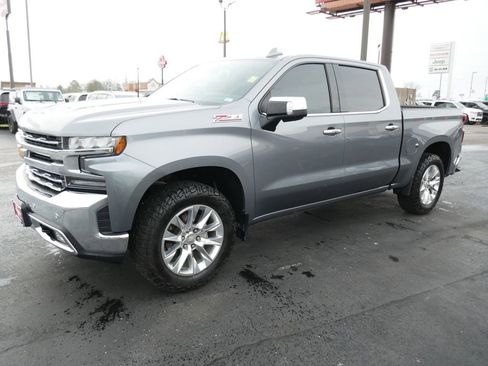 Used 2020 Chevrolet Silverado 1500 LTZ w/ LTZ Premium Package image 9
