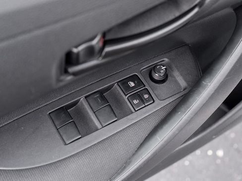 Used 2024 Toyota Corolla LE FWD image 17