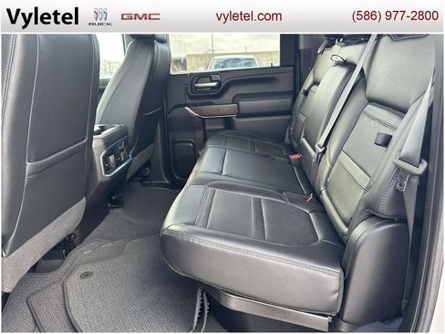 Used 2022 GMC Sierra 2500 Denali w/ Denali Ultimate Package image 13