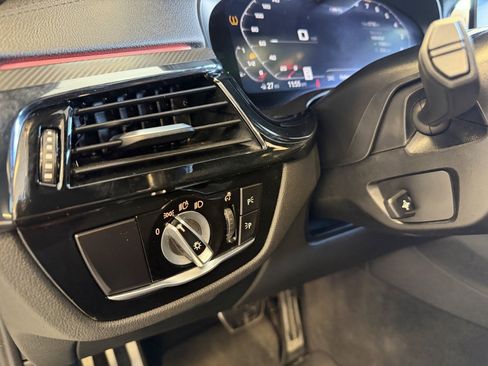 Used 2022 BMW M5 w/ Executive Package image 35