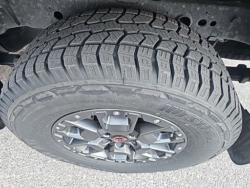 Used 2022 Nissan Frontier Pro-X w/ Pro-X Premium Package image 33