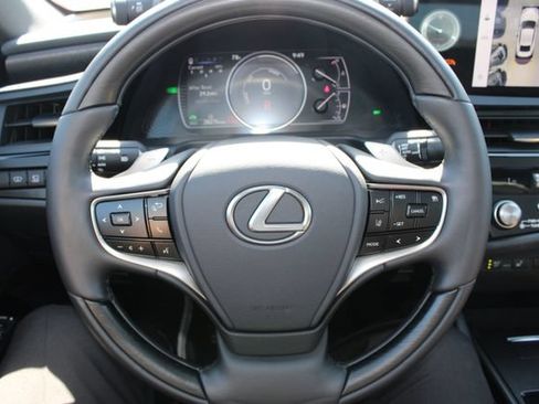 Certified 2025 Lexus ES 300h w/ Accessory Package (Z2) FWD image 16