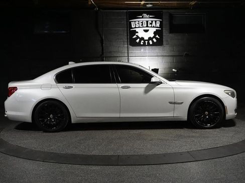 Used 2012 BMW 750Li xDrive image 7