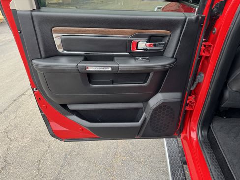 Used 2016 RAM 3500 Laramie w/ Snow Chief Group image 35