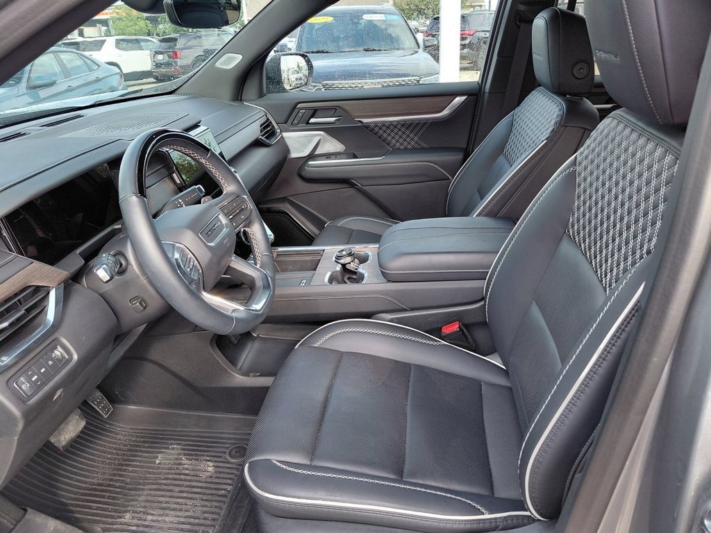 Used 2025 GMC Acadia Denali w/ Super Cruise Package AWD/4WD image 8