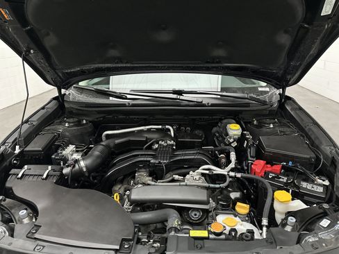 Used 2025 Subaru Outback Premium image 39