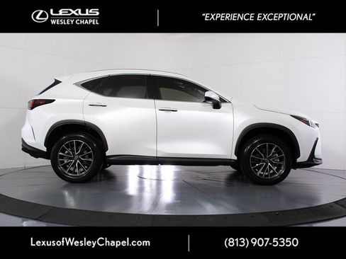 Used 2025 Lexus NX 250 FWD w/ Accessory Package (2T) image 2