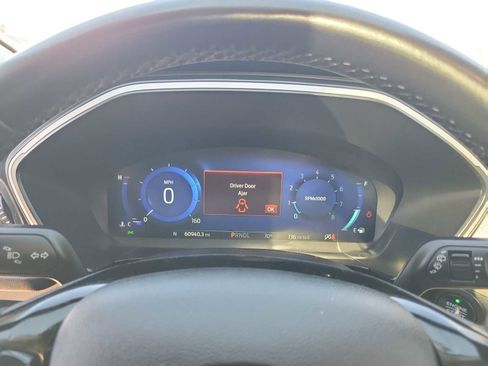 Used 2022 Ford Escape SEL w/ Technology Package image 18