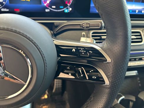 Used 2025 Mercedes-Benz GLS 450 4MATIC w/ AMG Line Exterior image 61