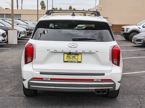 Used 2023 Hyundai Palisade Calligraphy image 6