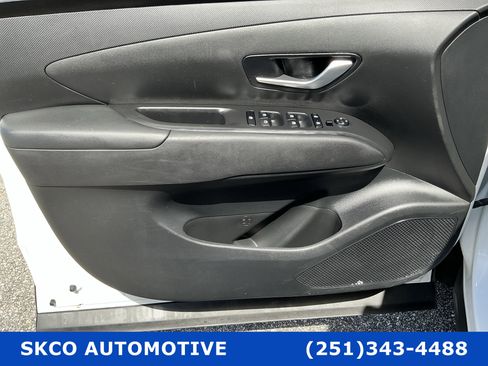 Used 2023 Hyundai Santa Cruz SEL Premium image 12