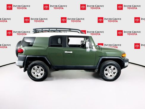 Used 2010 Toyota FJ Cruiser 4WD image 4