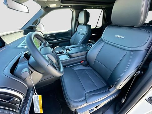New 2026 Ford Expedition Platinum w/ Stealth Appearance Package AWD/4WD image 15