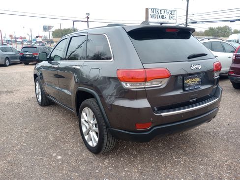 Used 2017 Jeep Grand Cherokee Limited w/ Luxury Group II image 5
