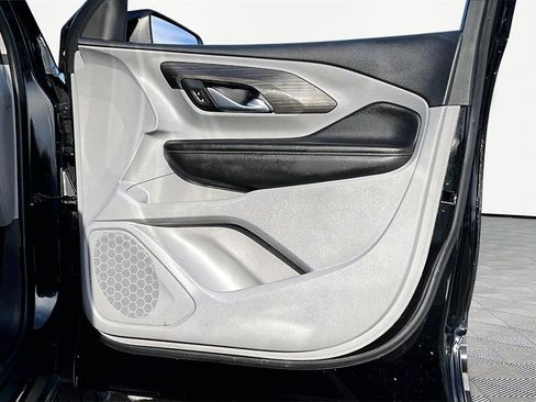 Used 2021 GMC Terrain SLT image 24