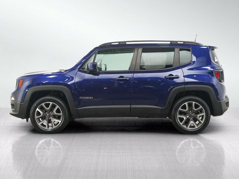 Used 2018 Jeep Renegade Latitude w/ Cold Weather Group AWD/4WD image 2