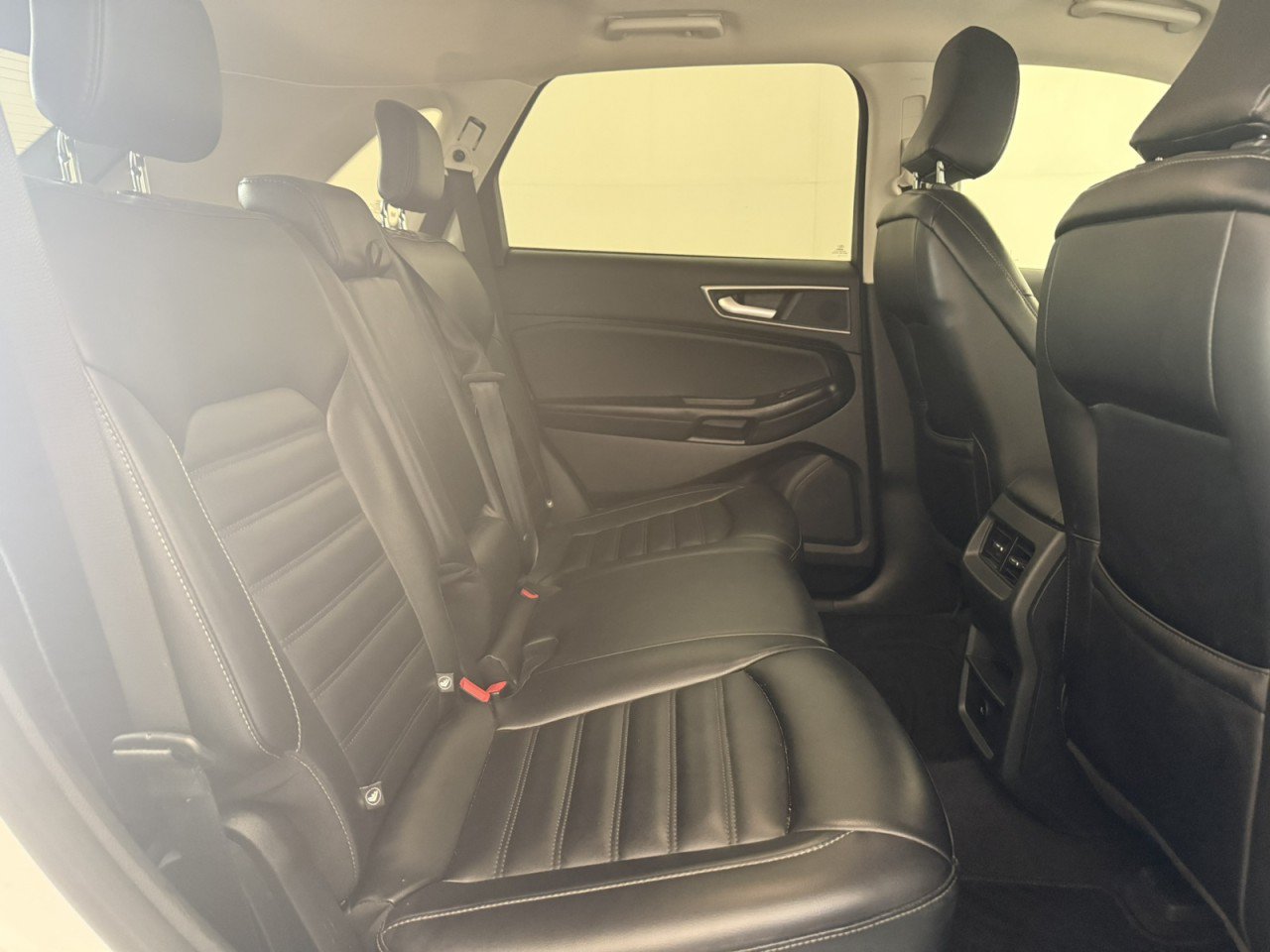 Used 2024 Ford Edge SEL AWD/4WD image 13
