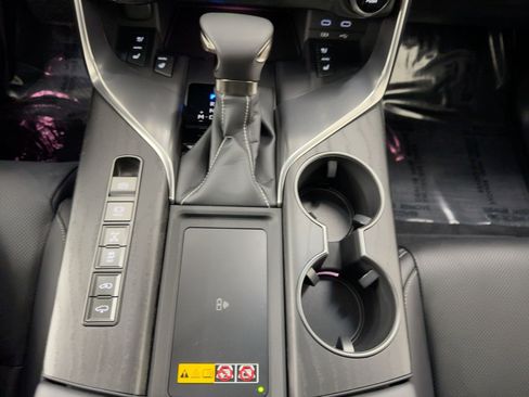 New 2026 Lexus LX 600 4WD w/ Premium Package image 21