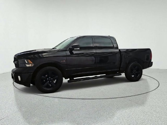 Used 2019 RAM 1500 Classic SLT w/ Black Appearance Group AWD/4WD image 7