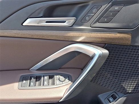 Certified 2025 BMW X1 xDrive28i w/ Convenience Package image 7