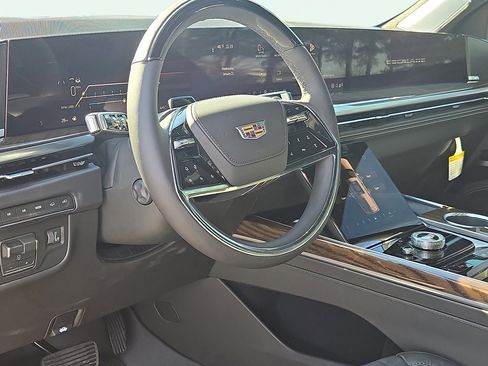 New 2026 Cadillac Escalade Platinum Sport w/ LPO, ONYX Package image 12