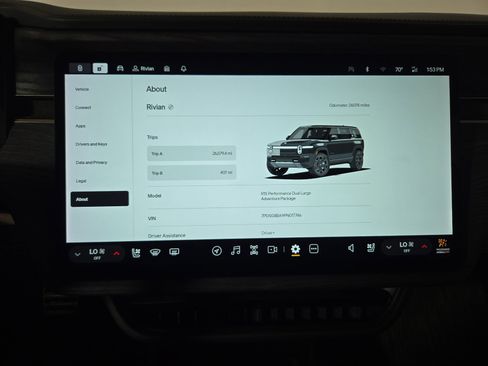 Used 2023 Rivian R1S Adventure AWD/4WD image 29