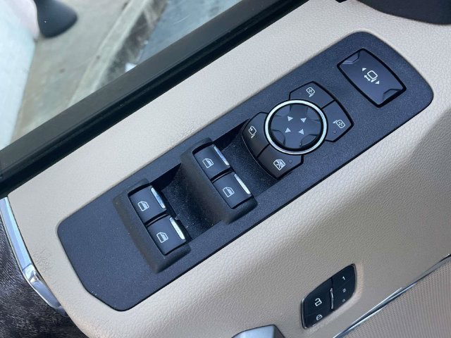 Used 2019 Ford F250 Lariat w/ Lariat Value Package AWD/4WD image 18