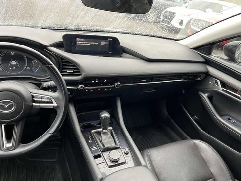 Used 2019 MAZDA MAZDA3 Sedan w/ Premium Package image 13