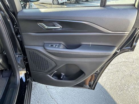 New 2025 Jeep Grand Cherokee Laredo X image 19