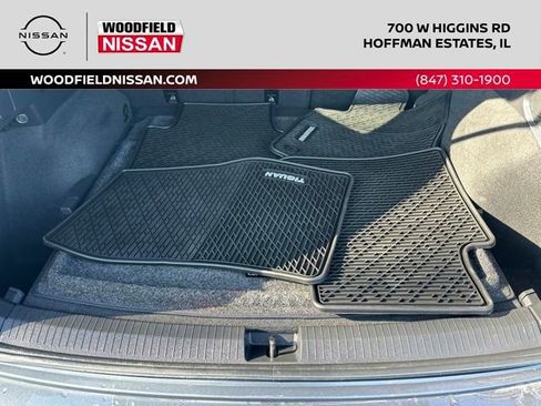 Used 2022 Volkswagen Tiguan SE image 16