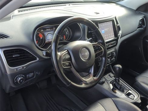 Certified 2020 Jeep Cherokee Limited image 12