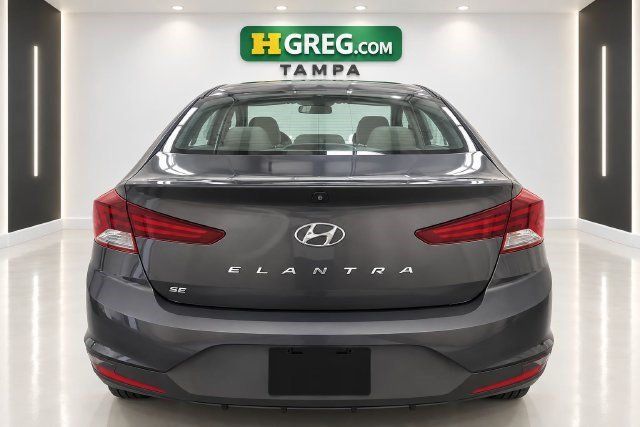 Used 2020 Hyundai Elantra SE FWD image 8