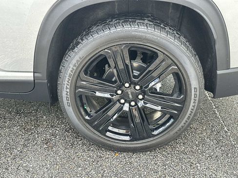 Certified 2026 GMC Acadia Elevation w/ Black Edition AWD/4WD image 12