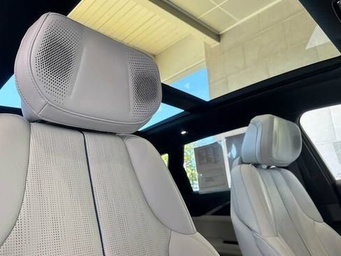 Certified 2024 Cadillac Lyriq Sport w/ LPO, Floor Liner Package AWD/4WD image 17