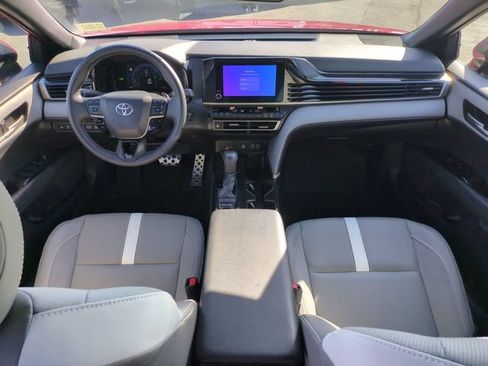 Used 2026 Toyota Camry SE w/ Convenience Package FWD image 26