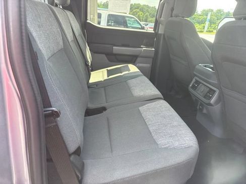 Used 2023 Ford F250 XLT w/ Black Appearance Package AWD/4WD image 16