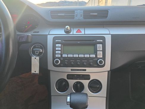 Used 2008 Volkswagen Passat Komfort image 6