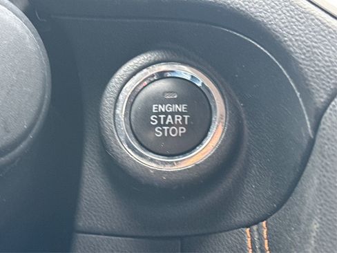 Used 2019 Subaru Crosstrek 2.0i Limited w/ Moonroof Package w/Navigation image 35