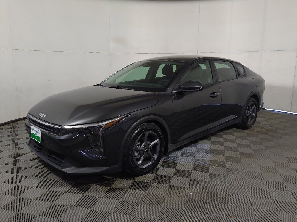 Used 2025 Kia K4 FWD image 2