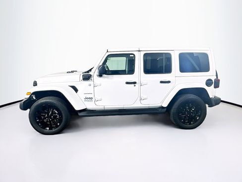 Used 2022 Jeep Wrangler Sahara w/ Cold Weather Group image 4