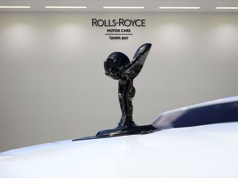 Certified 2023 Rolls-Royce Cullinan Black Badge AWD/4WD image 9